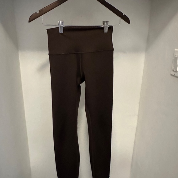 Alo 7/8 High-Waist Airlift Legging - Picture 3 of 3